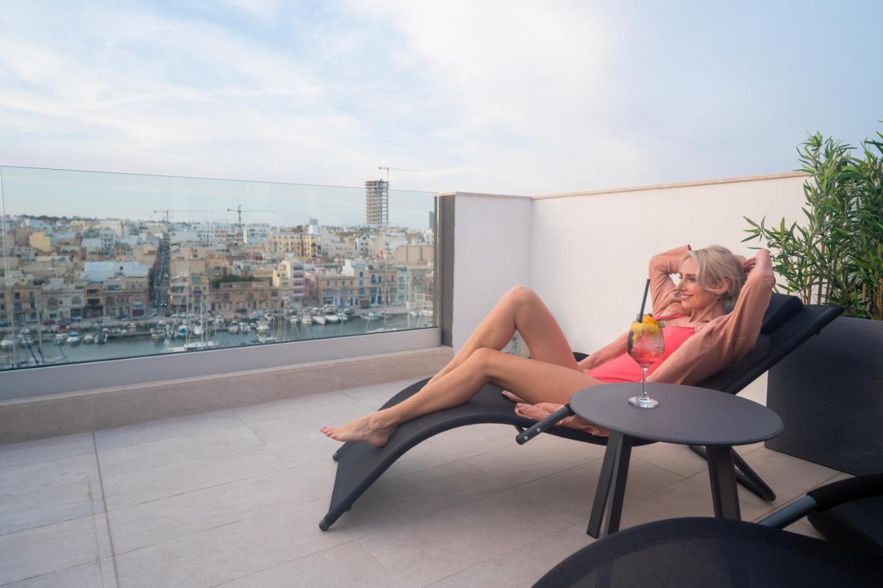 The Address Seafront Suites With Hot Tub Pietà Εξωτερικό φωτογραφία