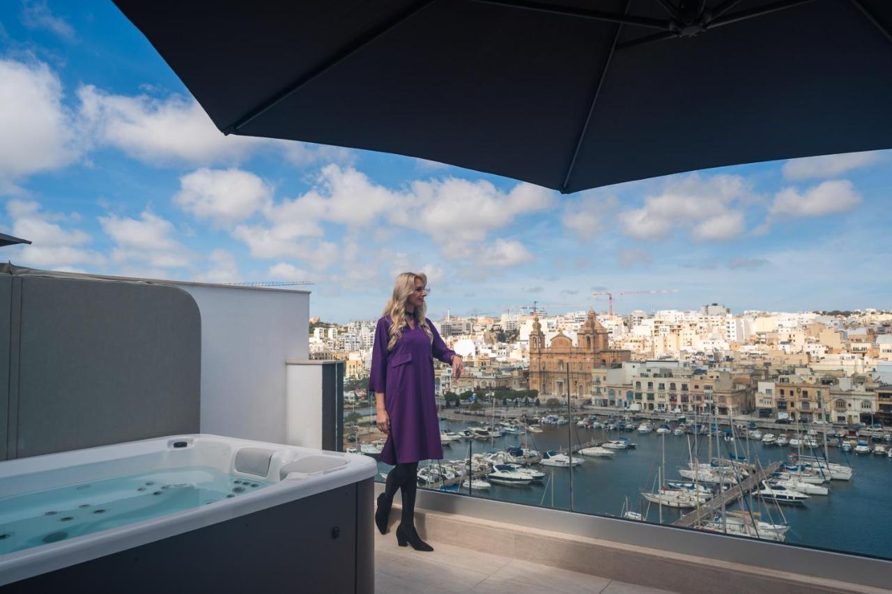 The Address Seafront Suites With Hot Tub Pietà Εξωτερικό φωτογραφία