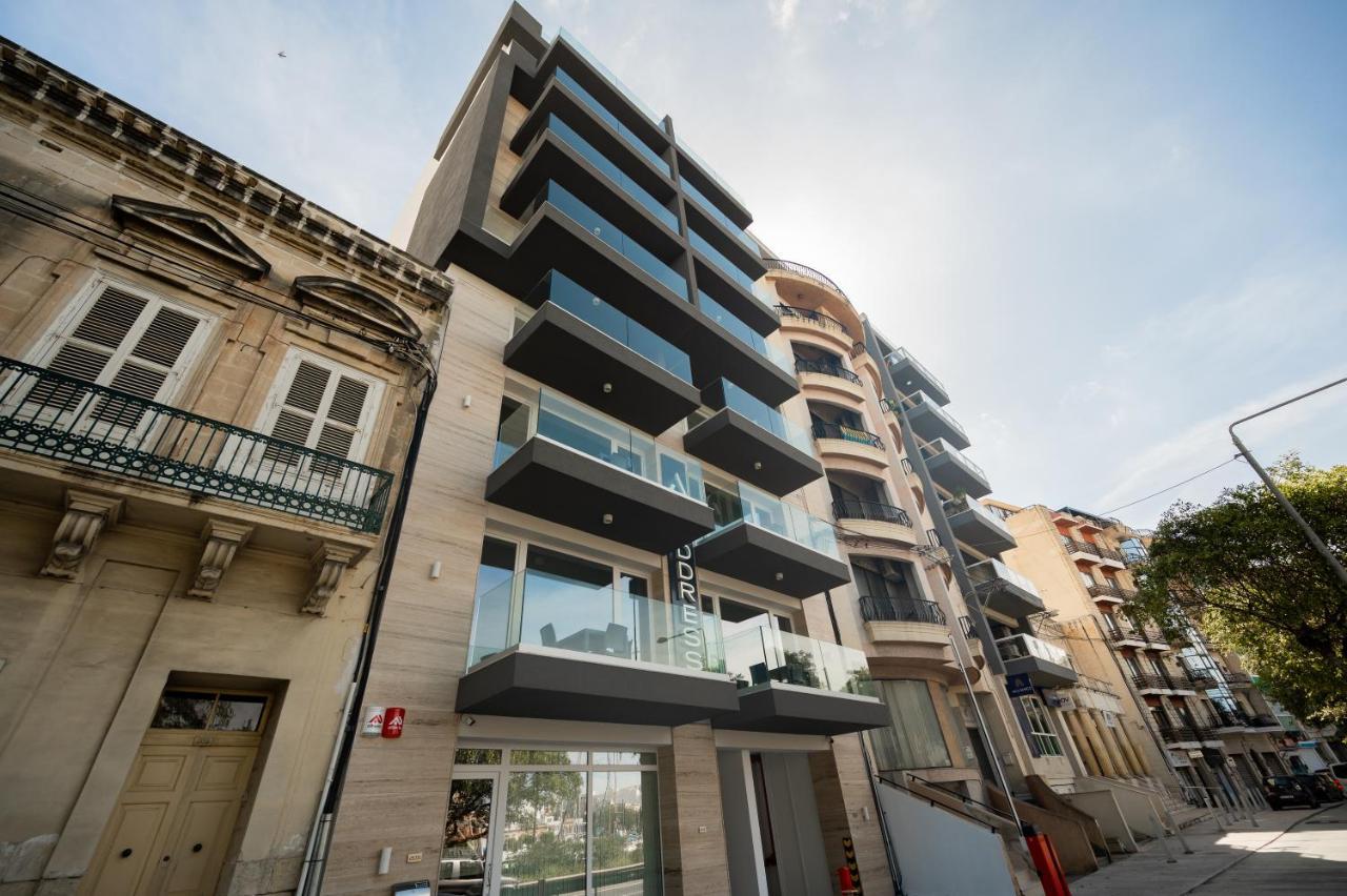The Address Seafront Suites With Hot Tub Pietà Εξωτερικό φωτογραφία