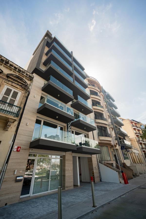 The Address Seafront Suites With Hot Tub Pietà Εξωτερικό φωτογραφία