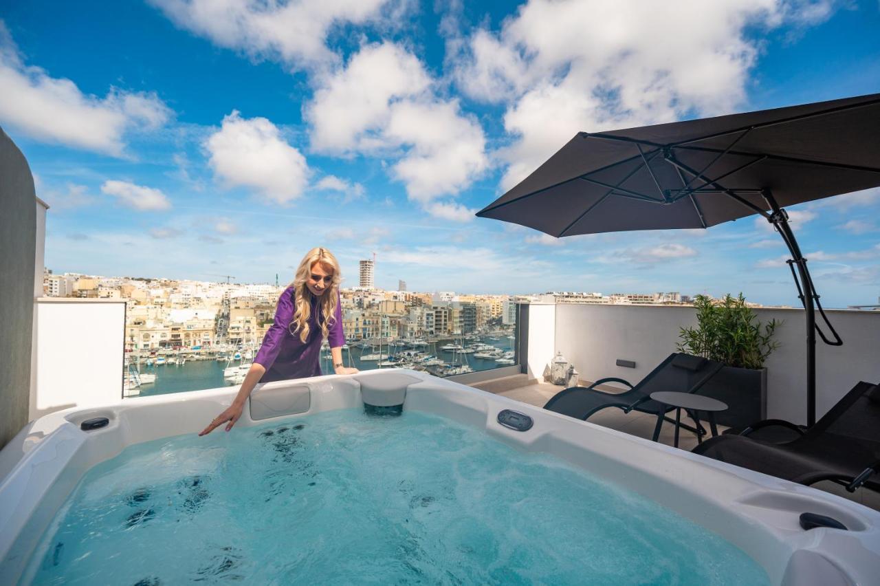 The Address Seafront Suites With Hot Tub Pietà Εξωτερικό φωτογραφία