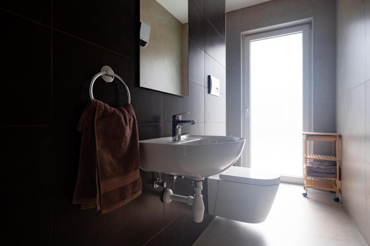 The Address Seafront Suites With Hot Tub Pietà Εξωτερικό φωτογραφία